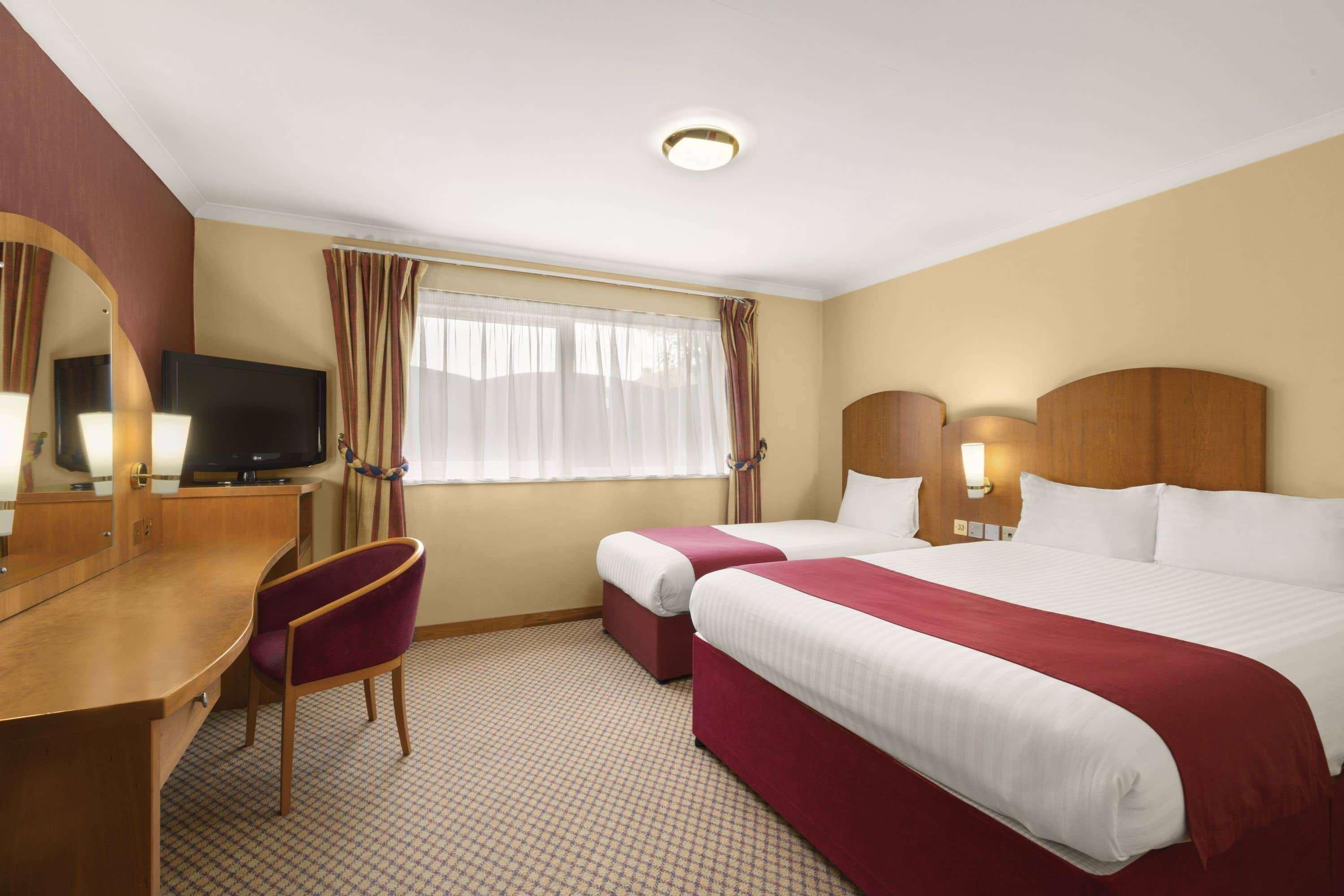 Savera Hotel South Райслип Экстерьер фото